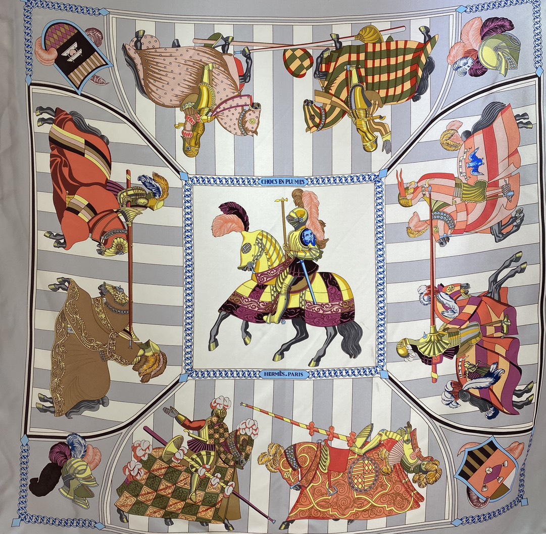HERMES Платок из шёлка HERMES Платок из шёлка