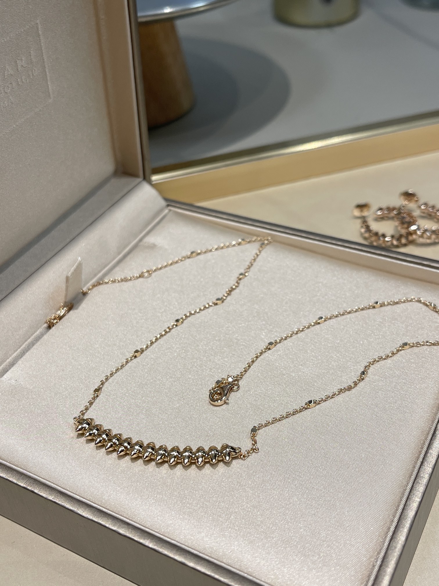 CARTIER Колье Clash из розового золота CARTIER Колье Clash из розового золота