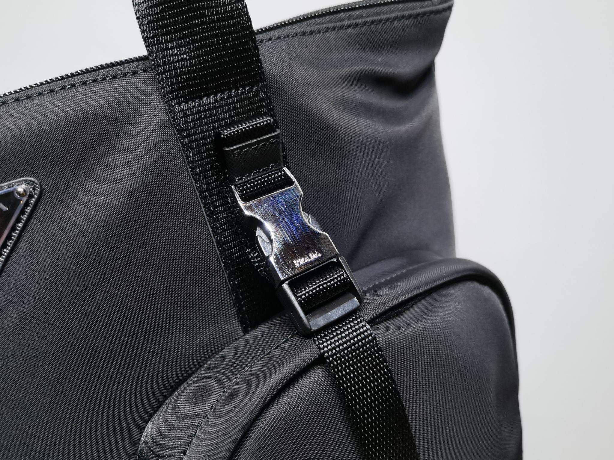 PRADA Мужской рюкзак 2VG053 PRADA Мужской рюкзак 2VG053