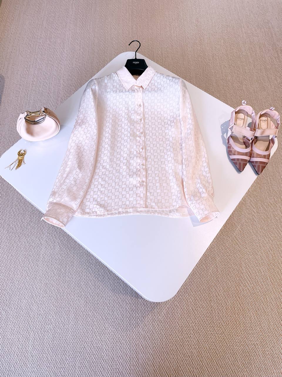 FENDI Женская рубашка из шелка FENDI Женская рубашка из шелка