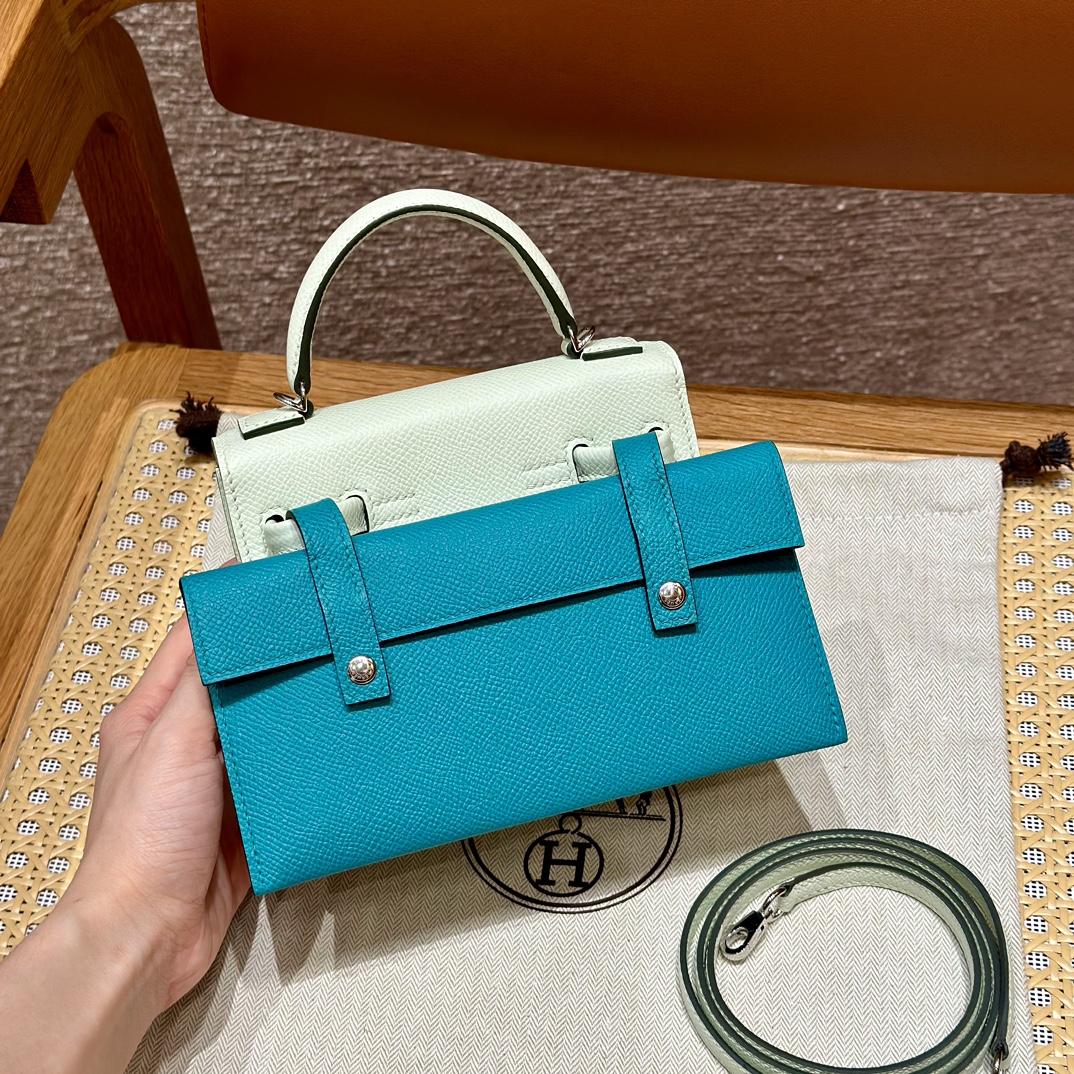 Hermes Женская сумка Kelly Doll 16 см Epsom Hermes Женская сумка Kelly Doll 16 см Epsom