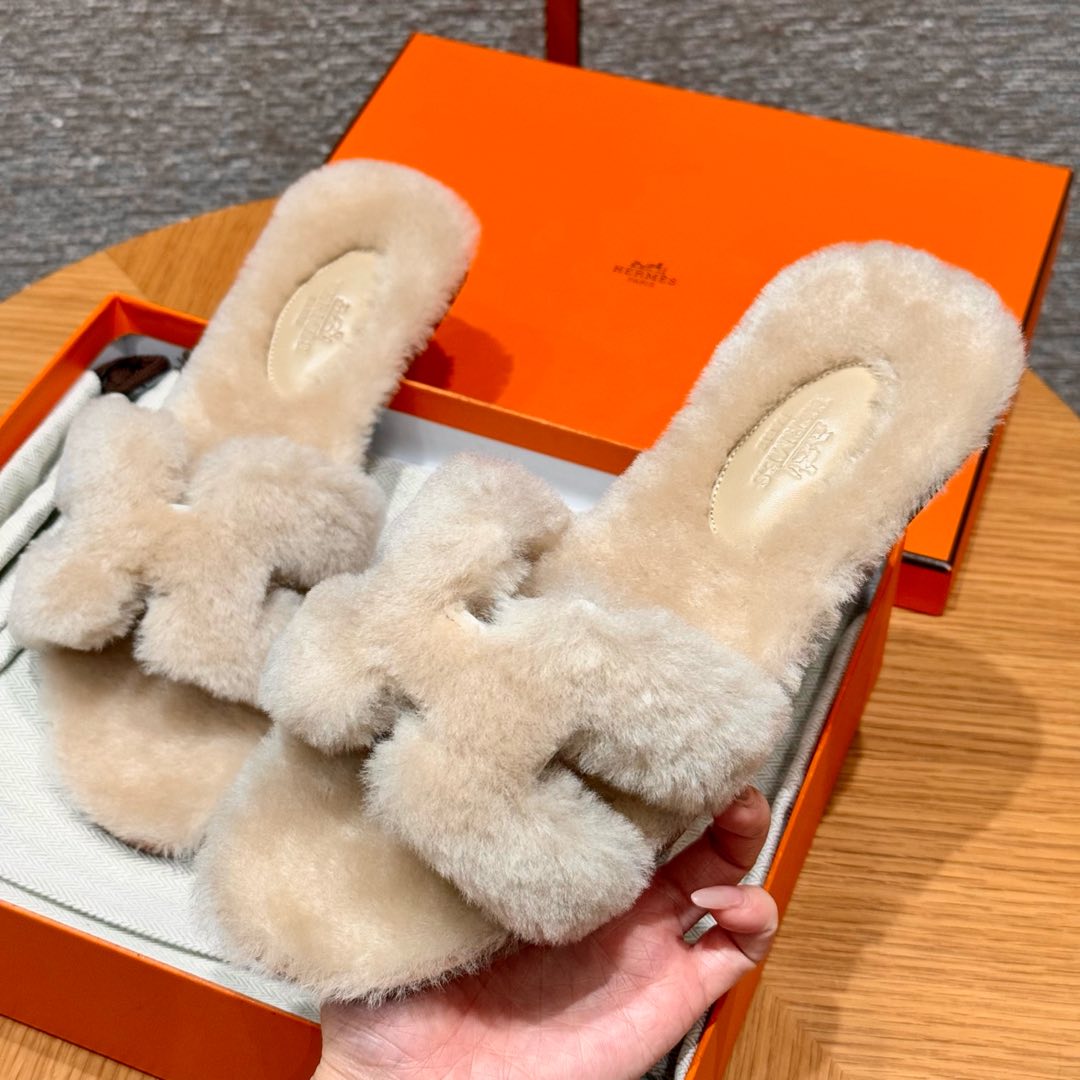 HERMES Женские сандалии Oran из шерсти HERMES Женские сандалии Oran из шерсти