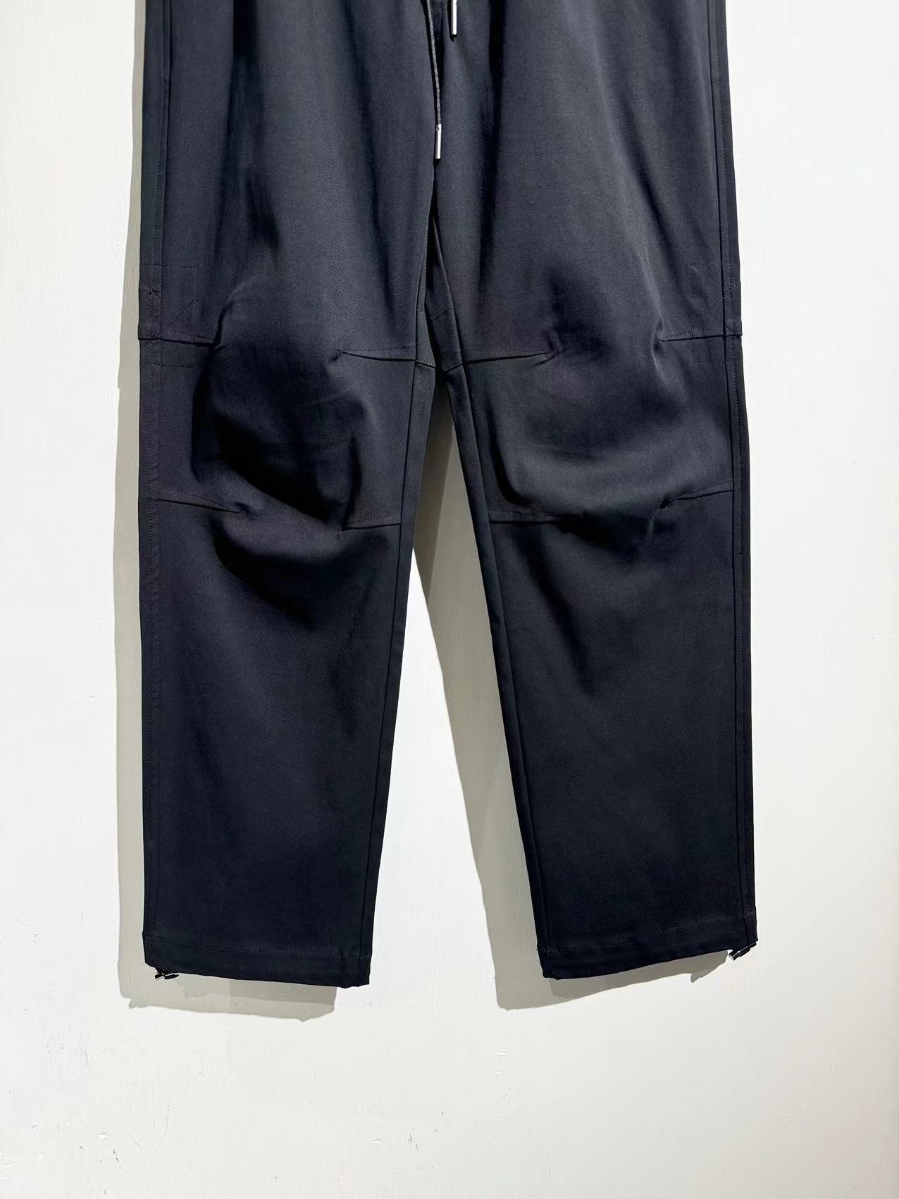 VALENTINO Мужские спортивные брюки VALENTINO Мужские спортивные брюки