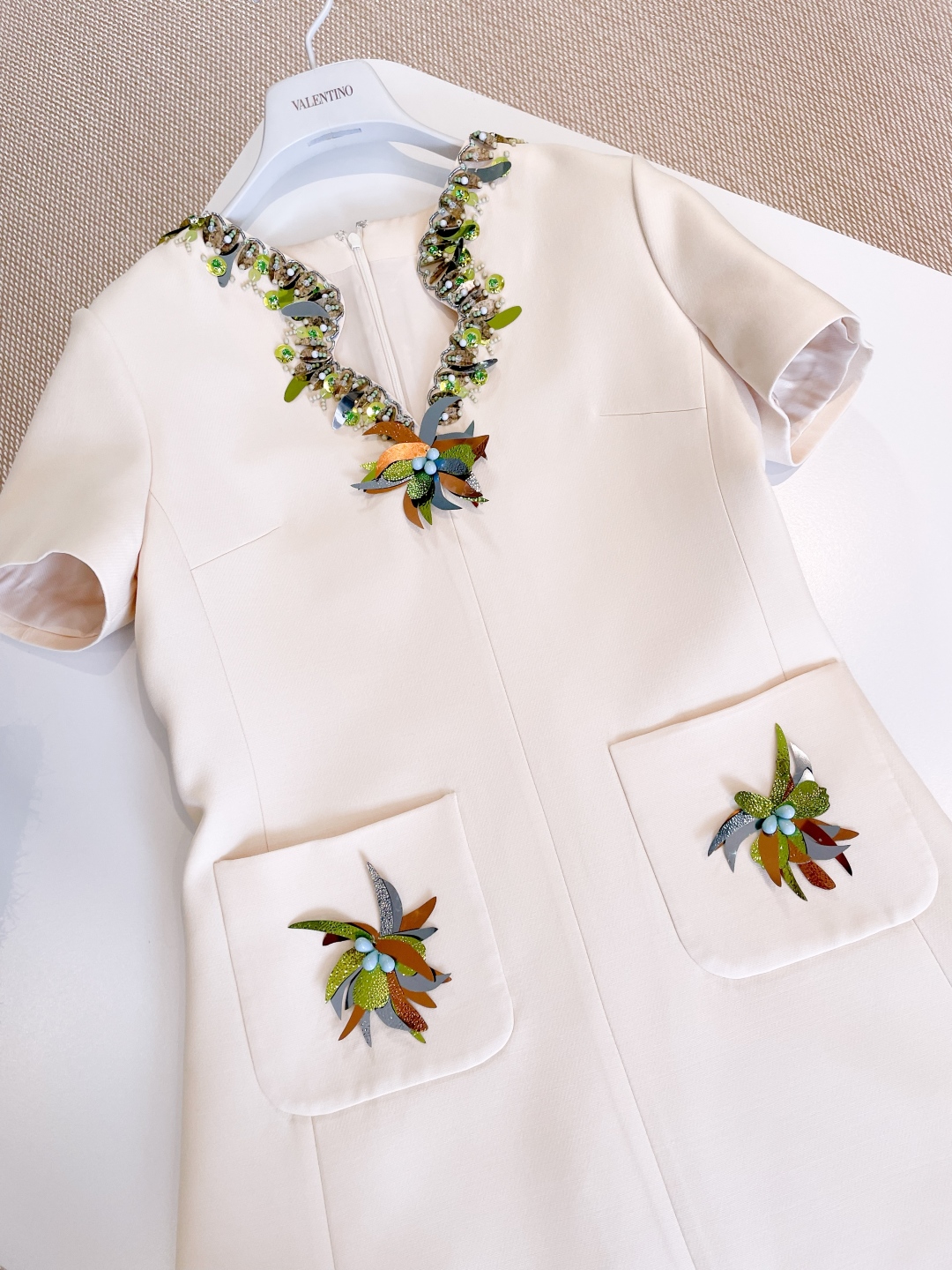 VALENTINO Женское платье из шелка и шерсти VALENTINO Женское платье из шелка и шерсти