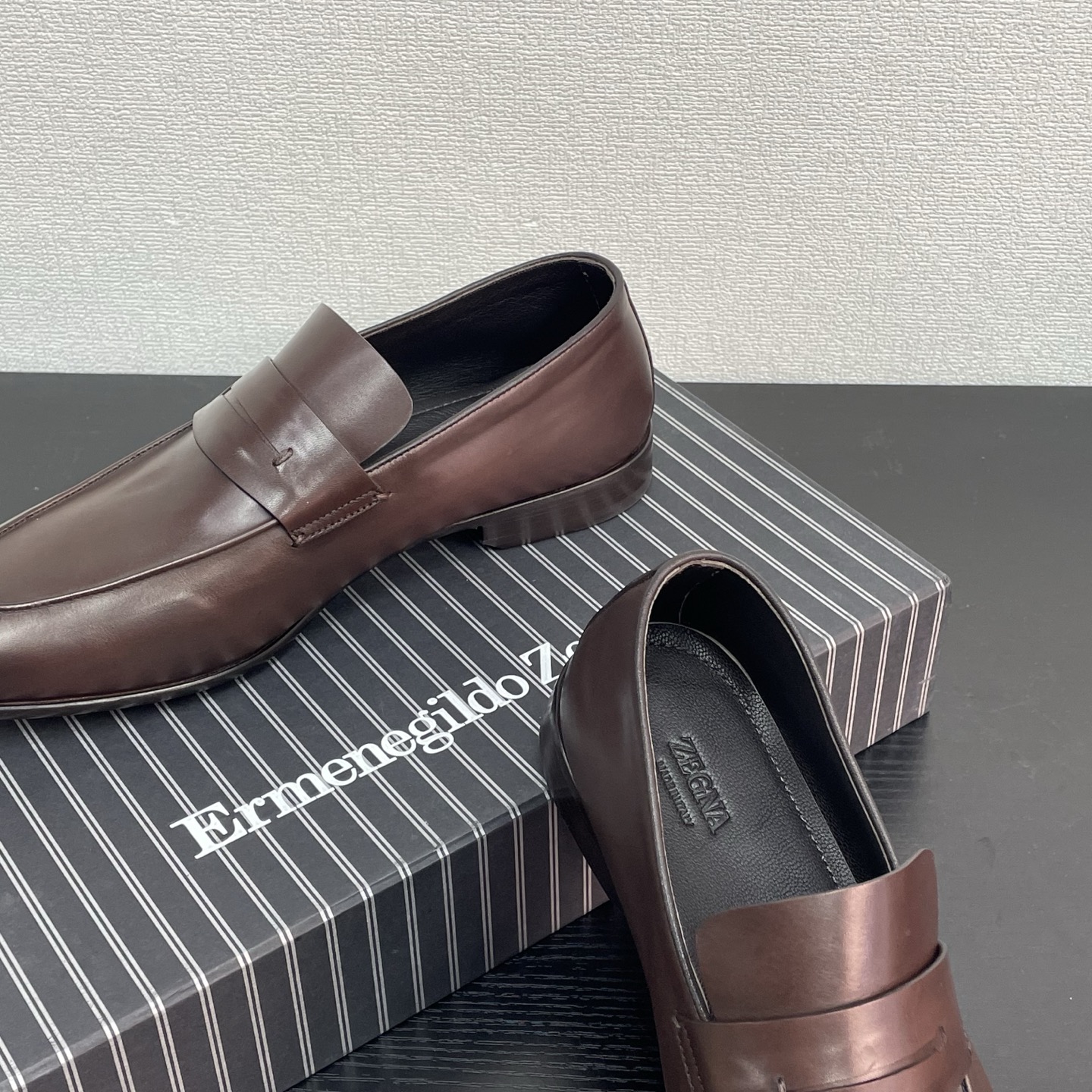 ERMENEGILDO ZEGNA Мужские лоферы из коровьей кожи ERMENEGILDO ZEGNA Мужские лоферы из коровьей кожи