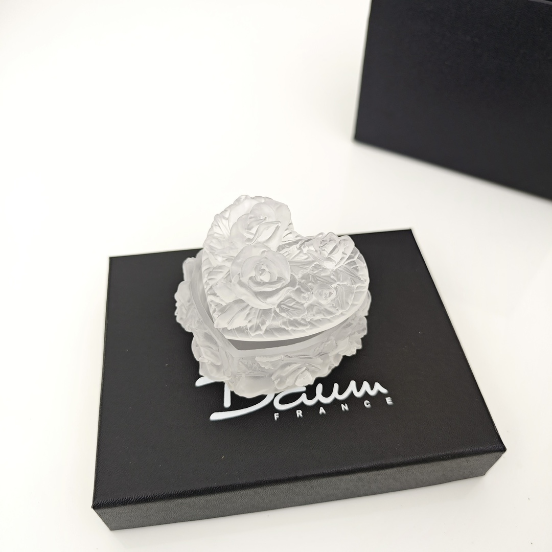 DAUM Хрустальная ювелирная шкатулка DAUM Хрустальная ювелирная шкатулка