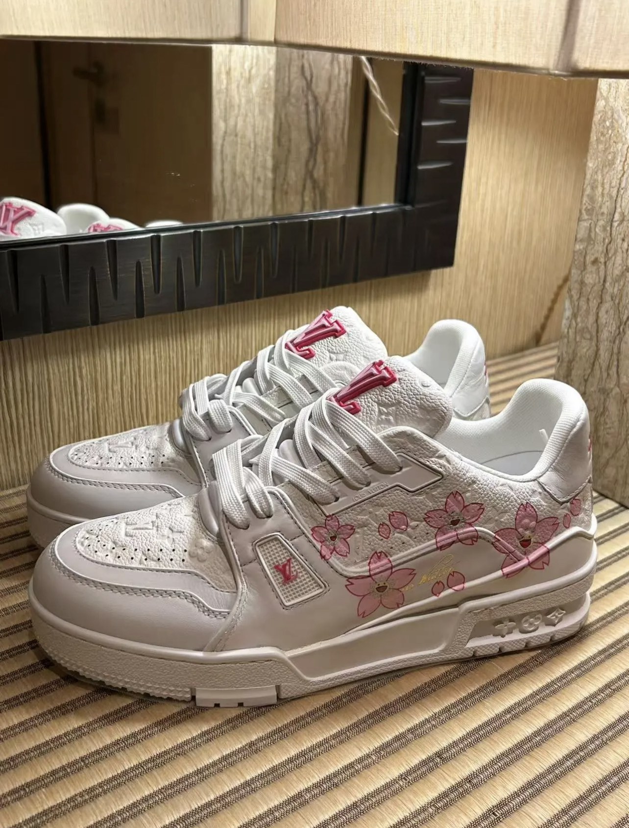 LOUIS VUITTON Кроссовки Trainer LOUIS VUITTON Кроссовки Trainer