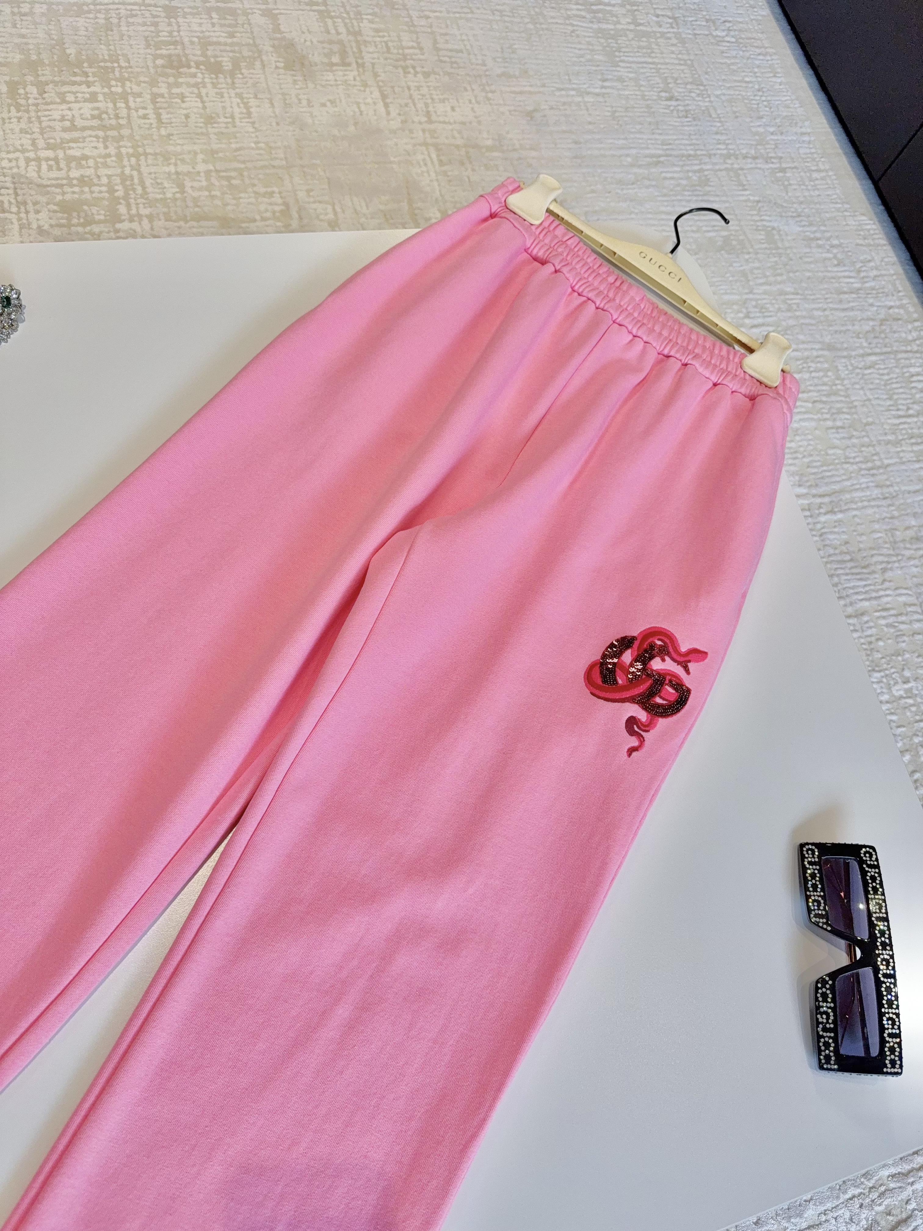 GUCCI Женские брюки GUCCI Женские брюки