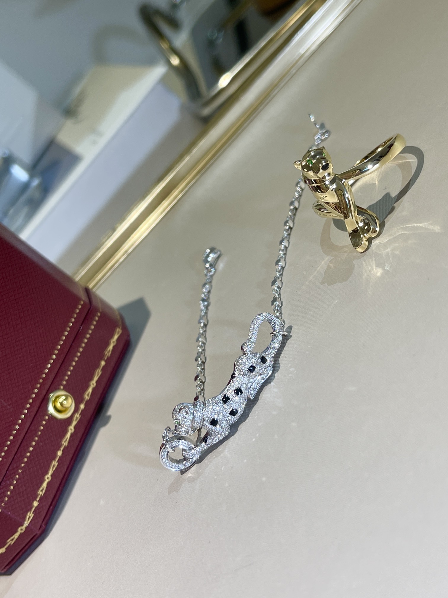 CARTIER Колье Panthère de Cartier белое золото CARTIER Колье Panthère de Cartier белое золото