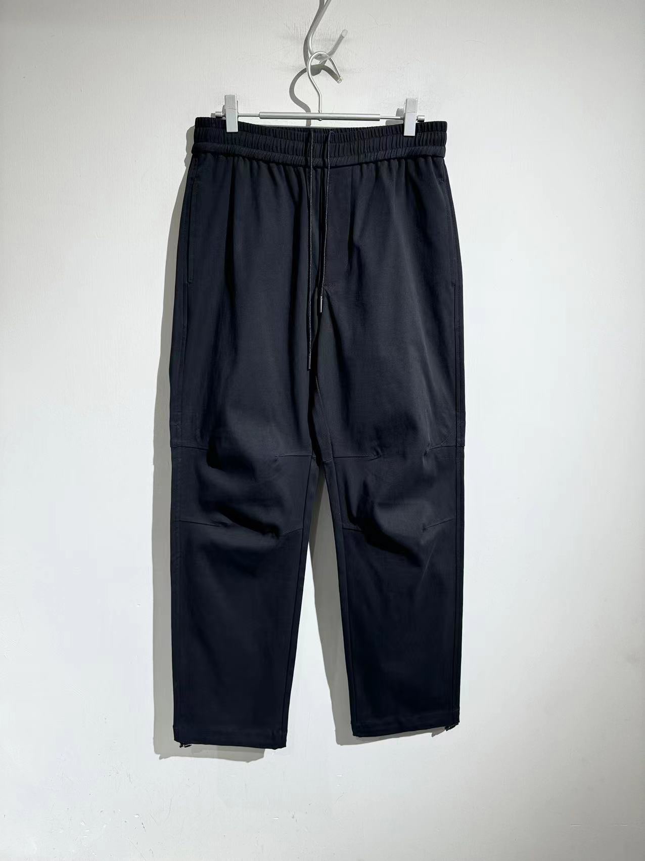 VALENTINO Мужские спортивные брюки VALENTINO Мужские спортивные брюки