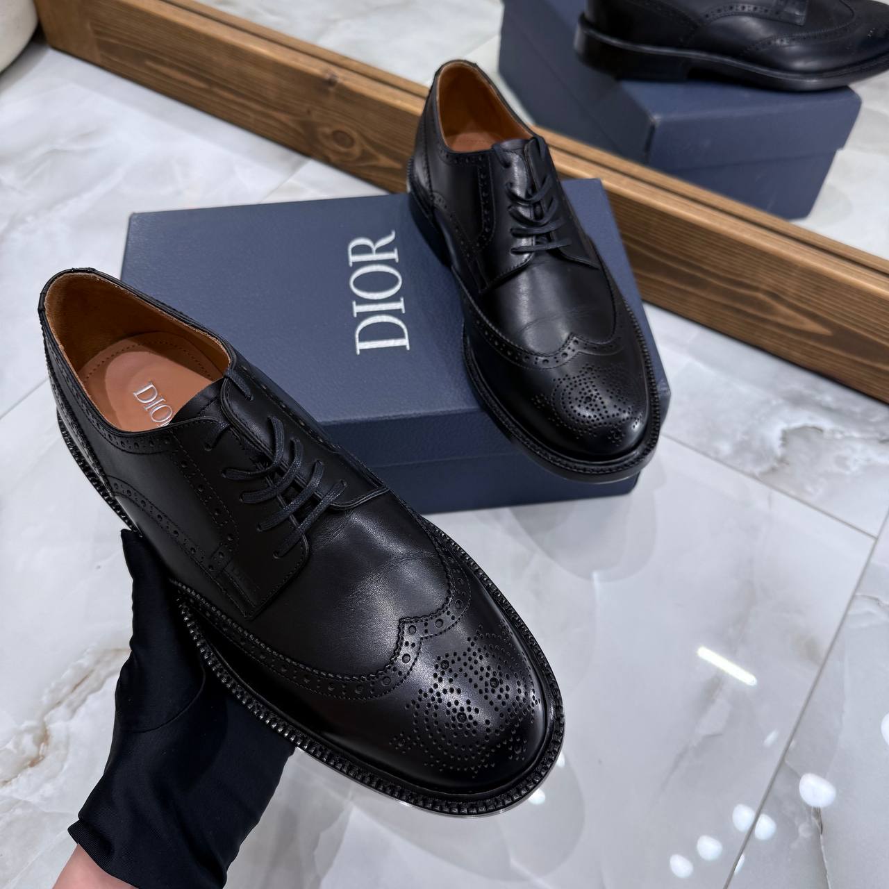 CHRISTIAN DIOR Мужские туфли CHRISTIAN DIOR Мужские туфли