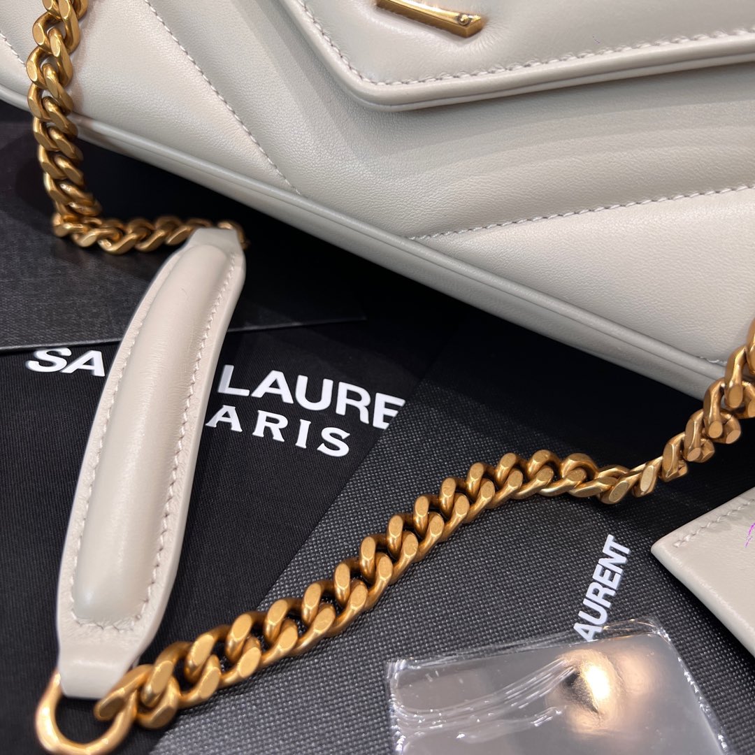 SAINT LAURENT Женская Сумка Loulou Small SAINT LAURENT Женская Сумка Loulou Small