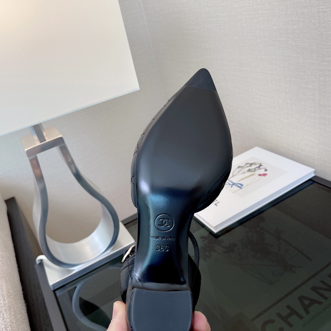 CHANEL Женские туфли из кожи ягненка CHANEL Женские туфли из кожи ягненка