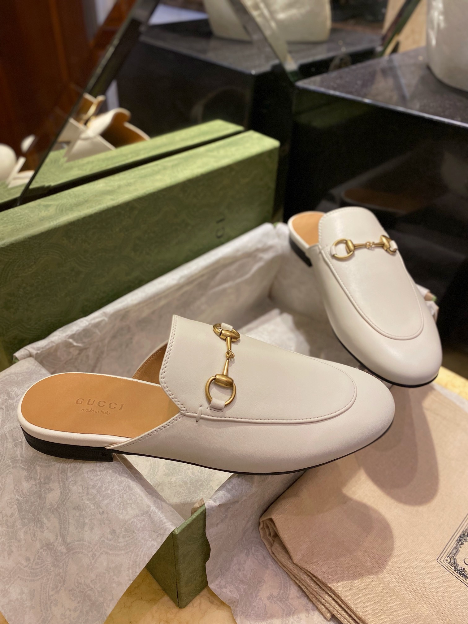 GUCCI Женские мюли GUCCI Женские мюли