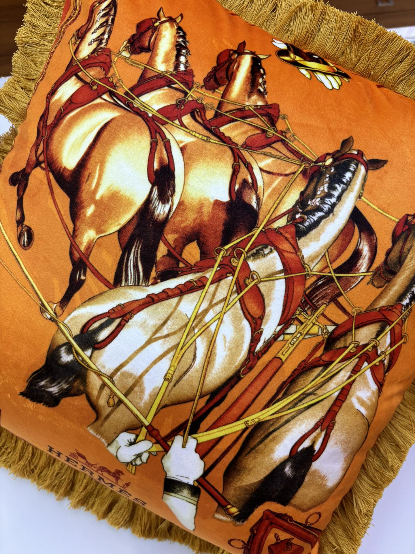 HERMES Подушка из бархата HERMES Подушка из бархата