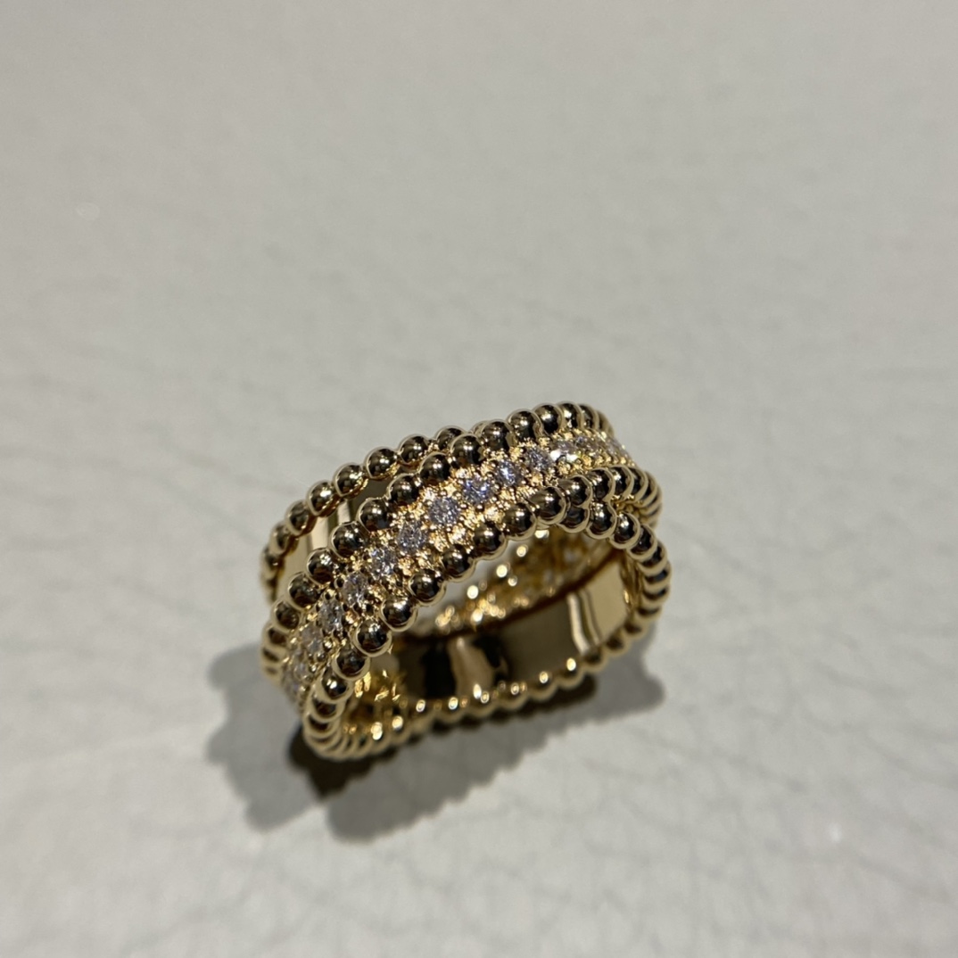 Van Cleef & Arpels Женское кольцо Perlée diamonds duo Van Cleef & Arpels Женское кольцо Perlée diamonds duo