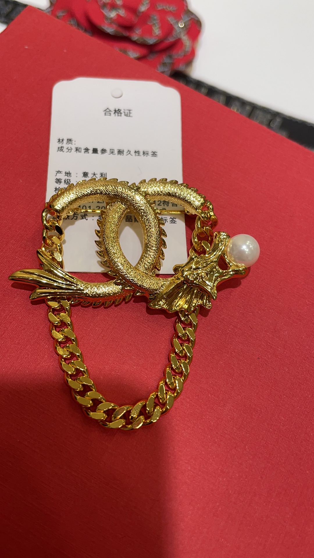 CHANEL Женская брошь в форме дракона CHANEL Женская брошь в форме дракона